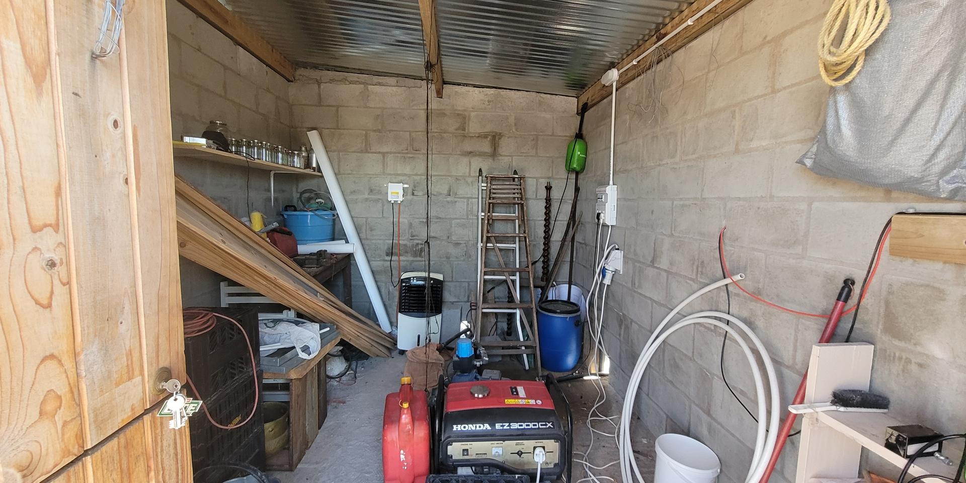 Image 2 of 6