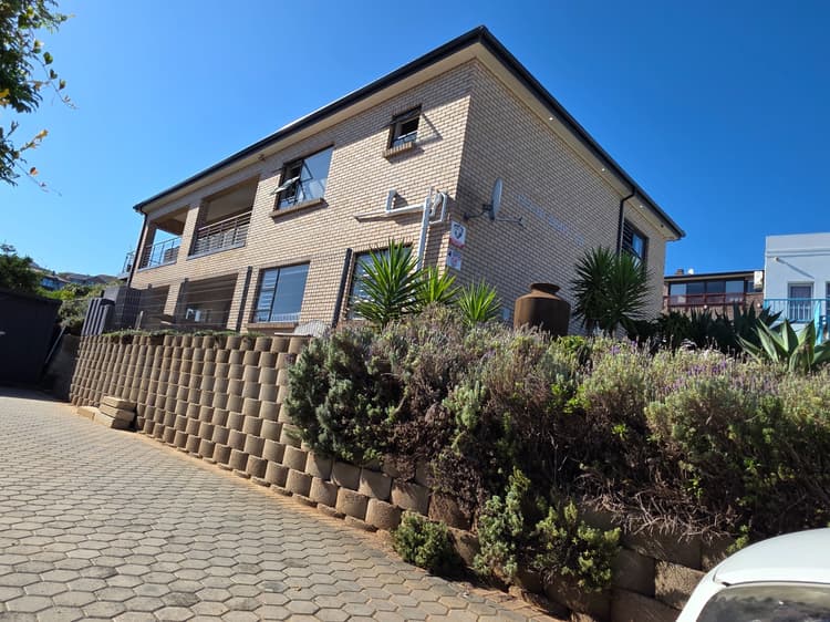 Main property image