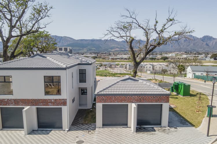 Main property image