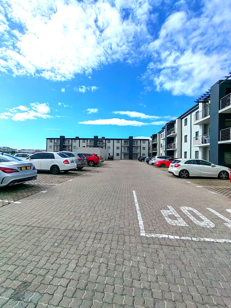 Main property image