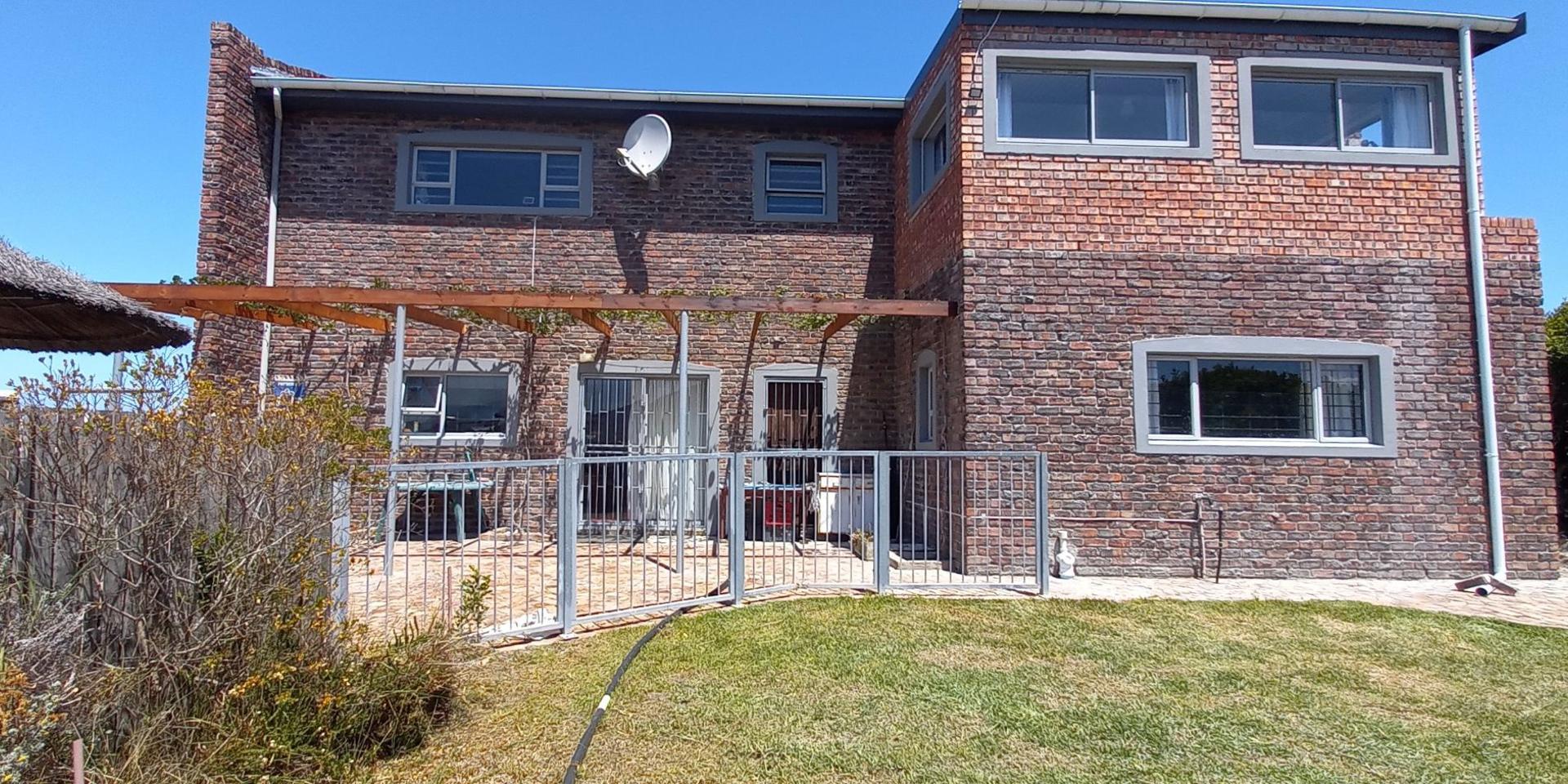 Image 4 of 6