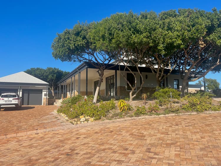 Main property image