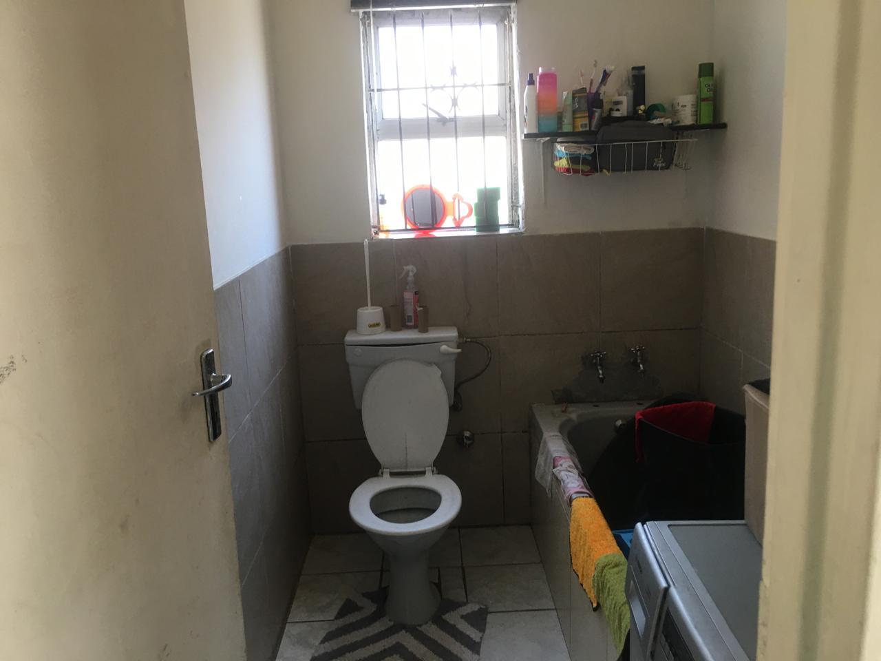 Image 2 of 6