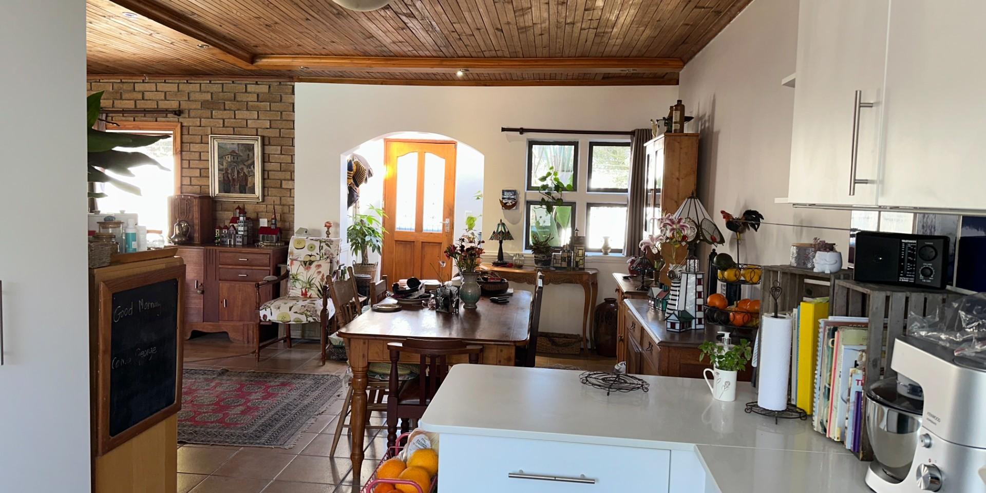 Image 4 of 6