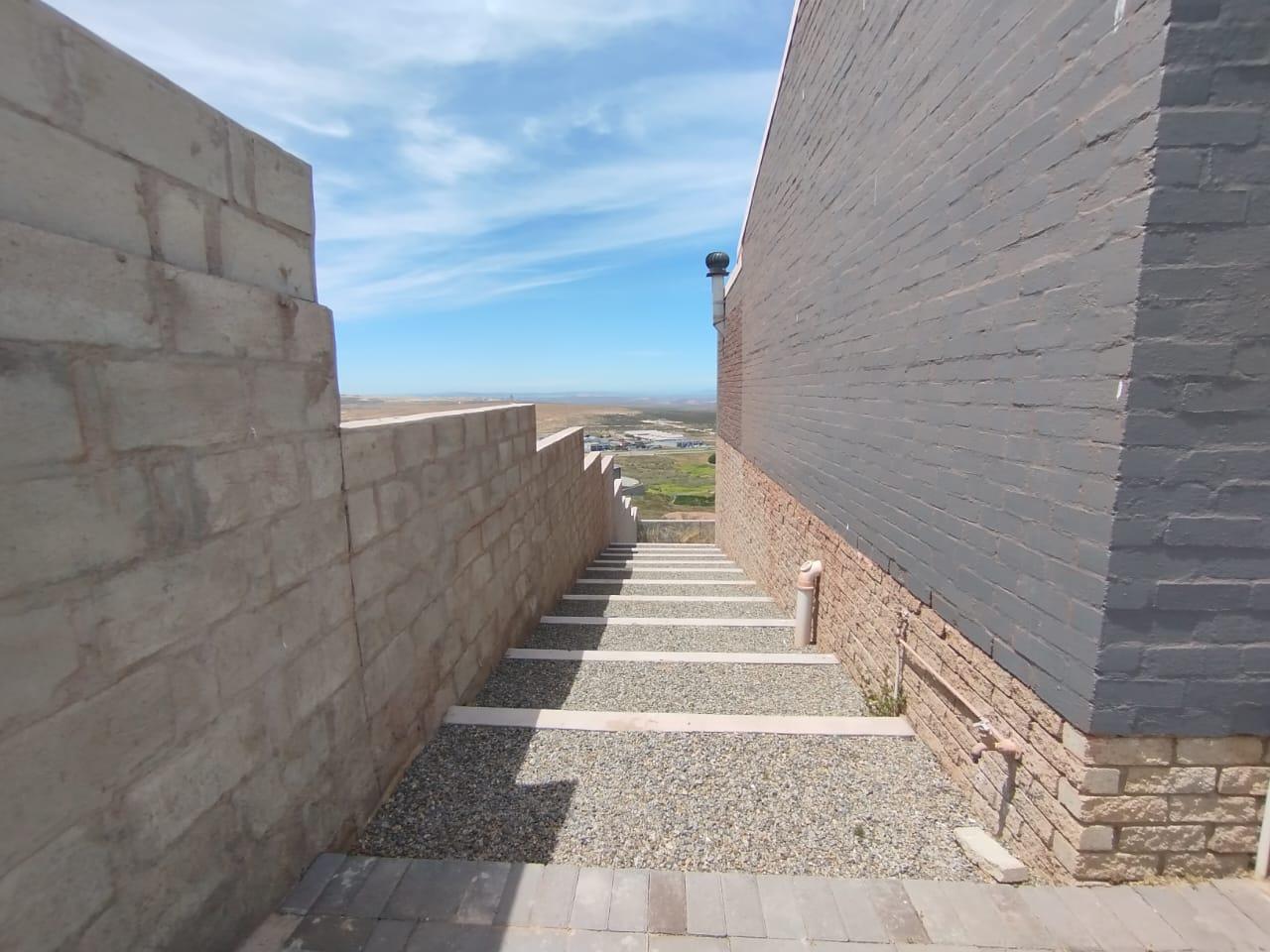 Image 5 of 6