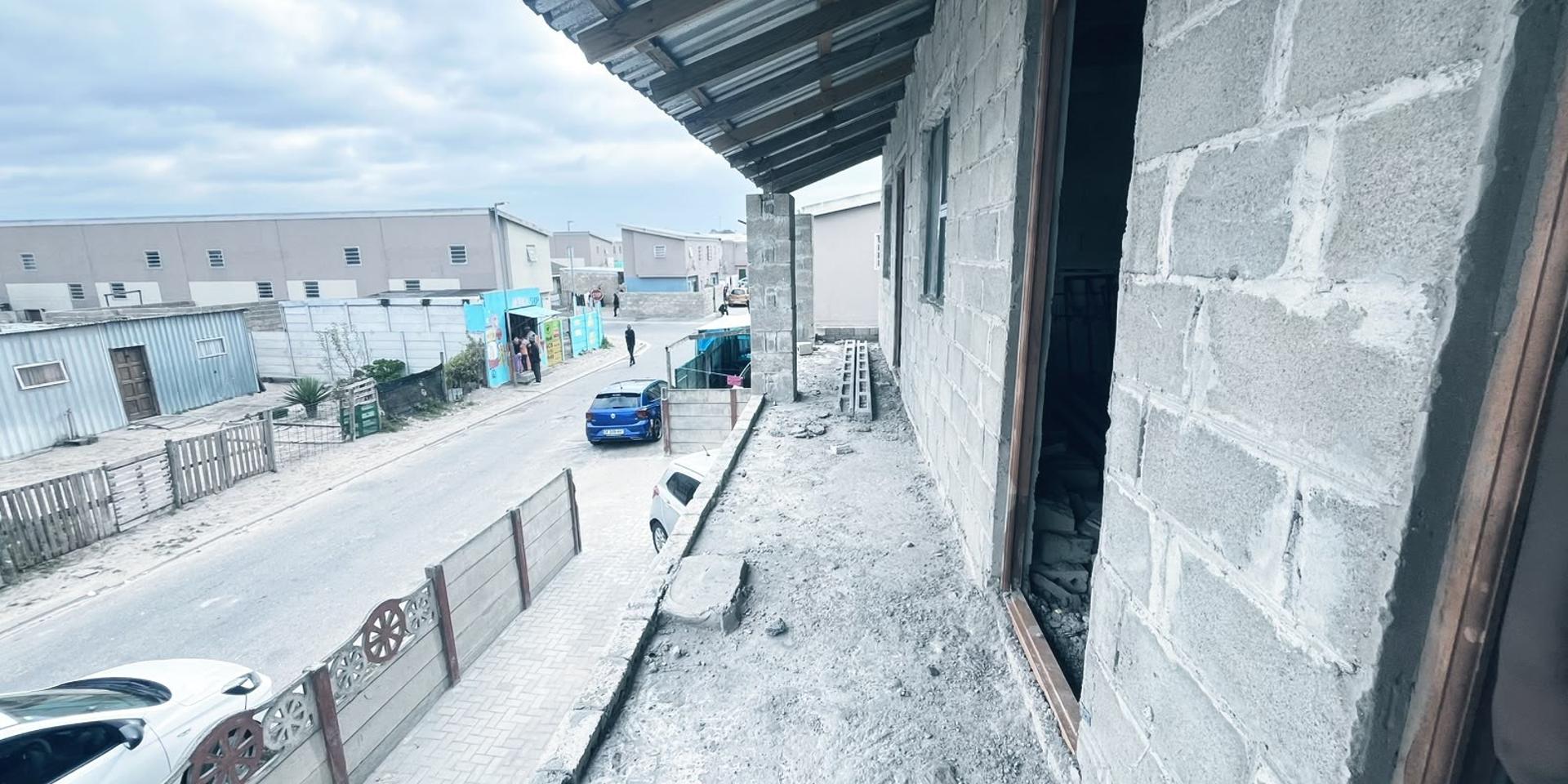 Image 5 of 6