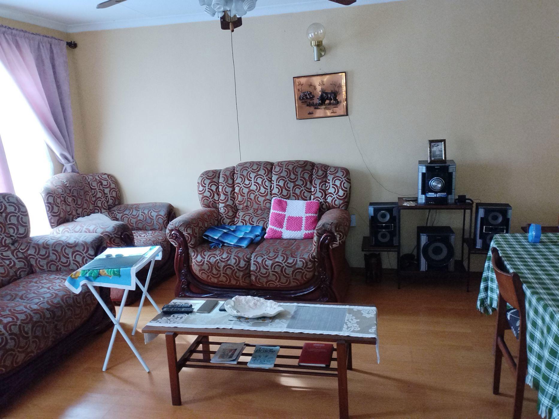 Image 2 of 6