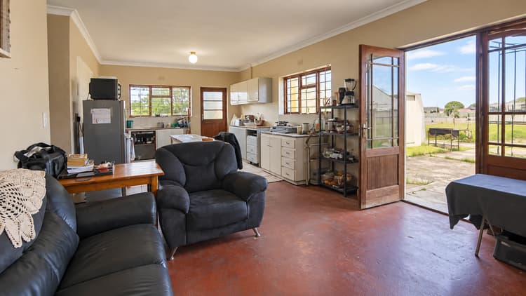 Main property image