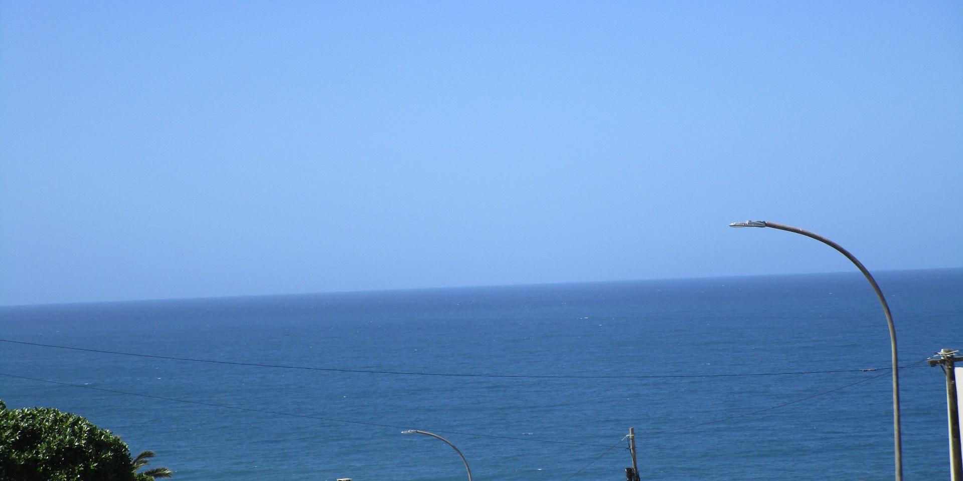 Image 2 of 6