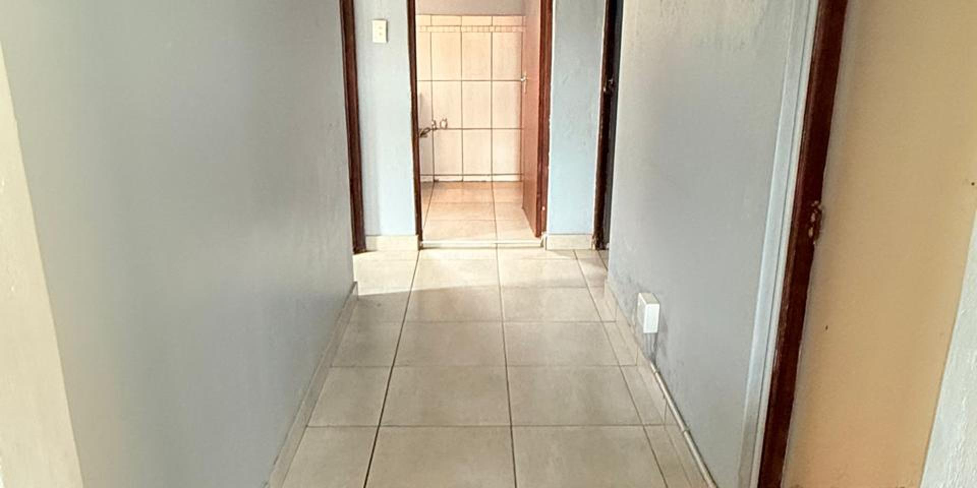 Image 5 of 6