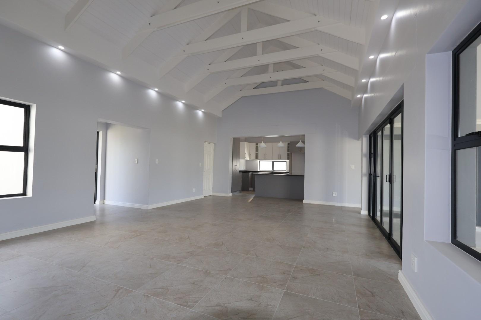 Image 2 of 6
