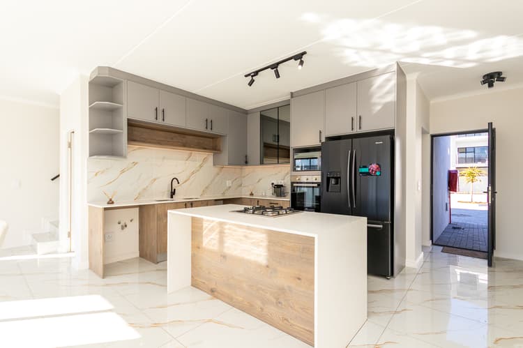 Main property image