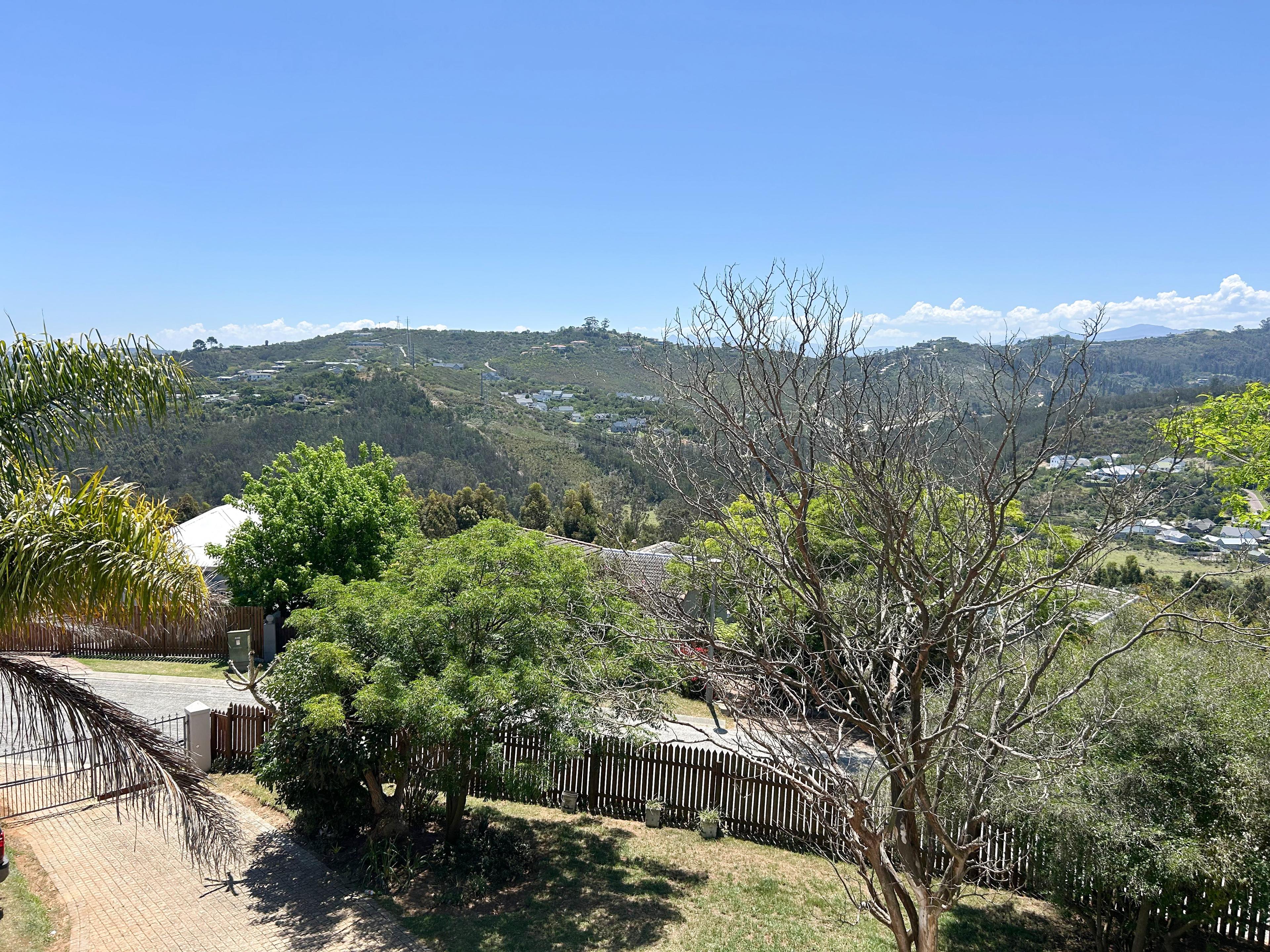 Image 2 of 6