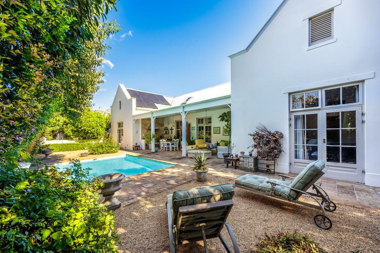 Main property image