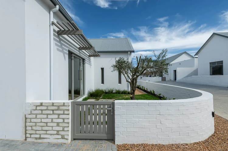 Main property image