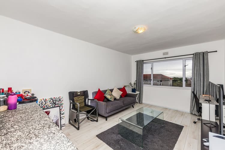 Main property image