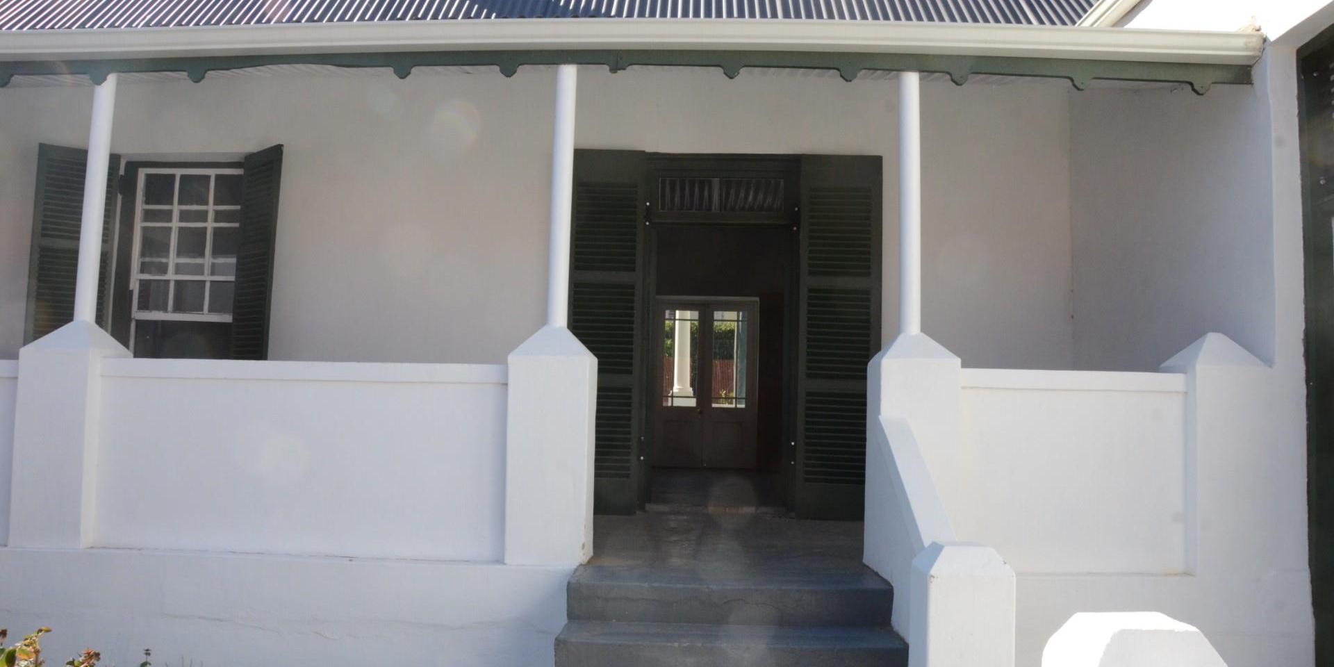 Image 3 of 6