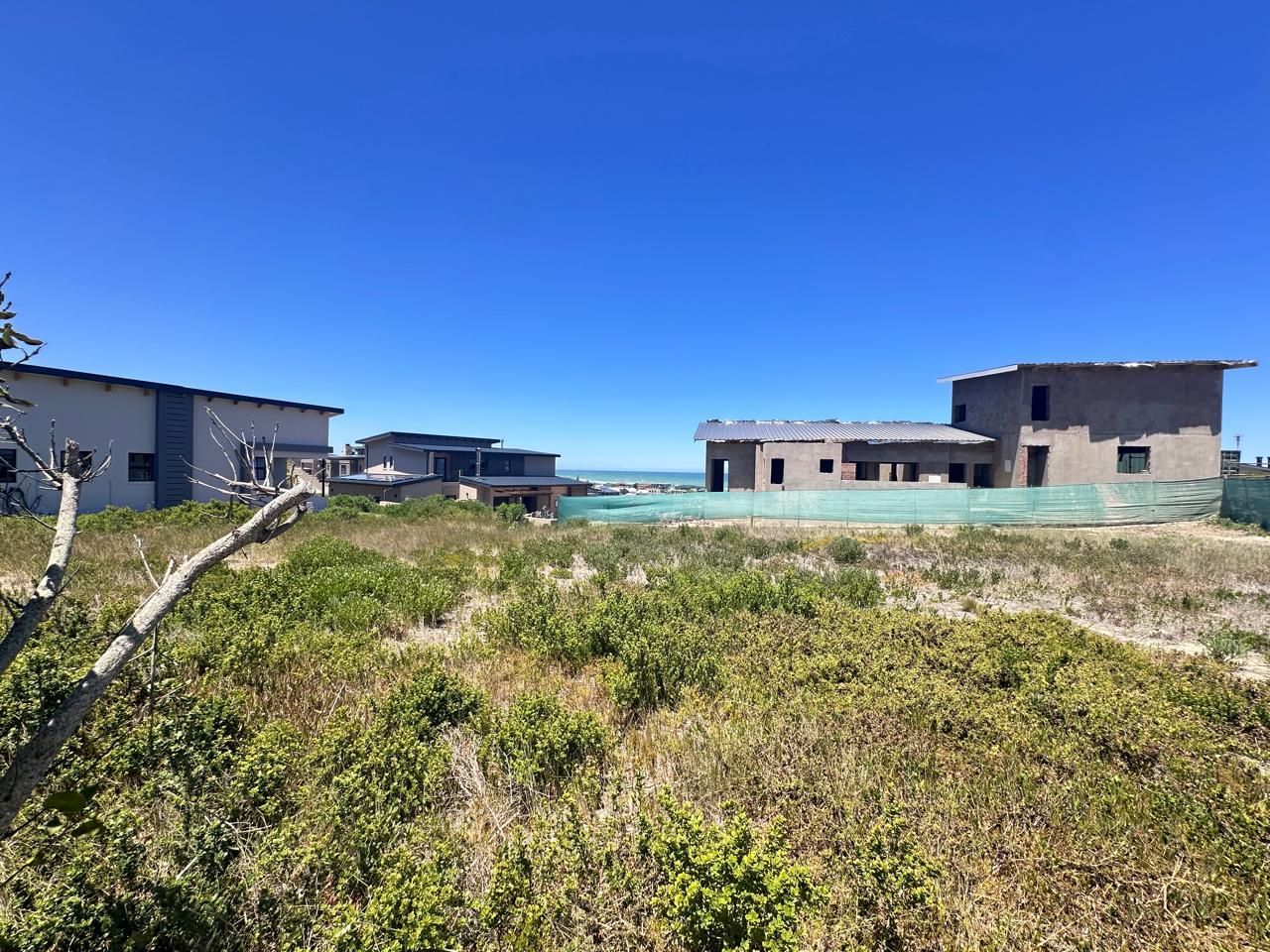 Image 4 of 6