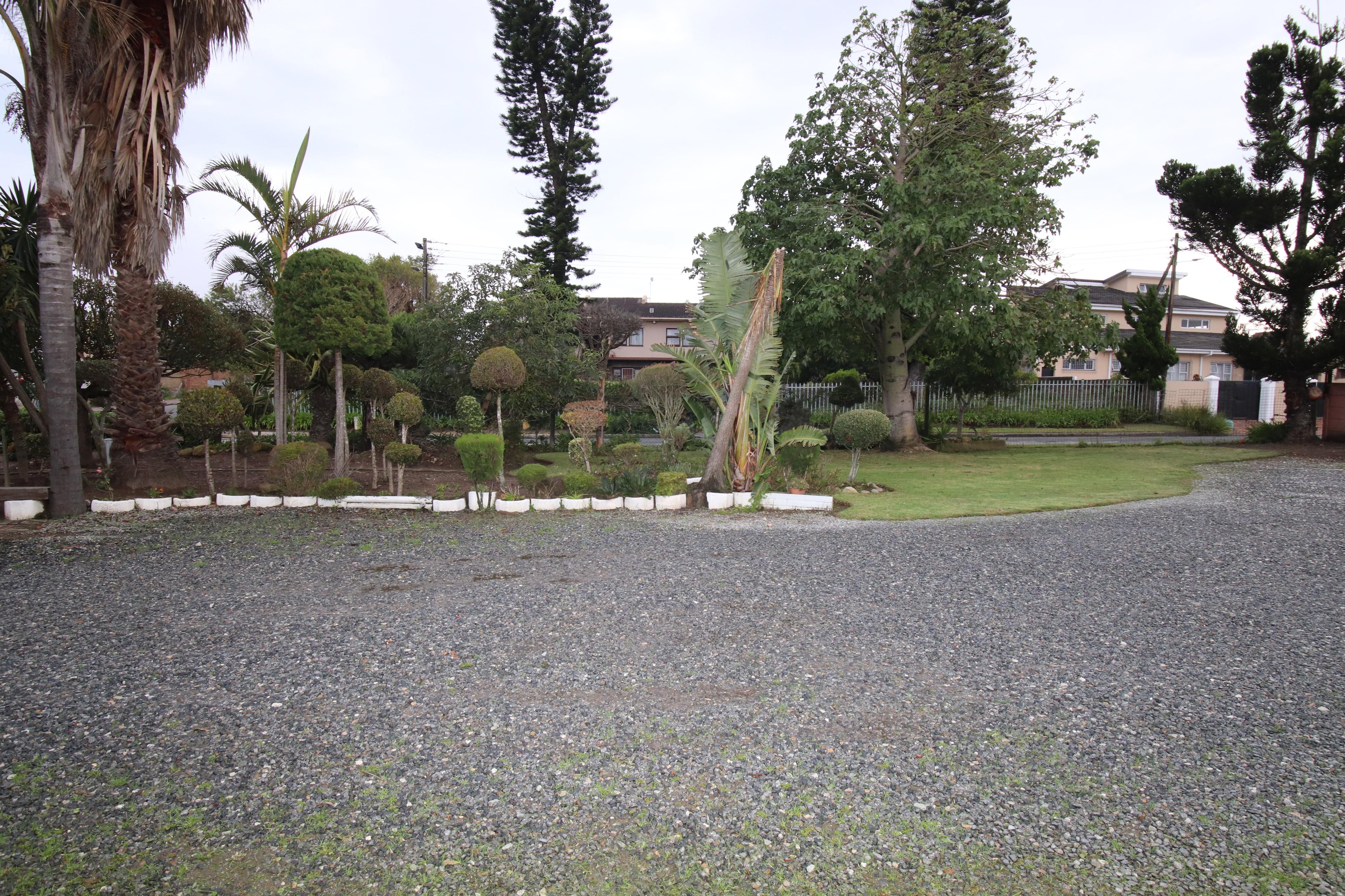 Image 4 of 6