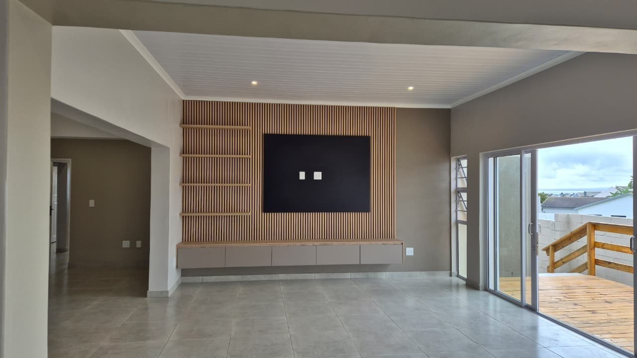 Image 5 of 6