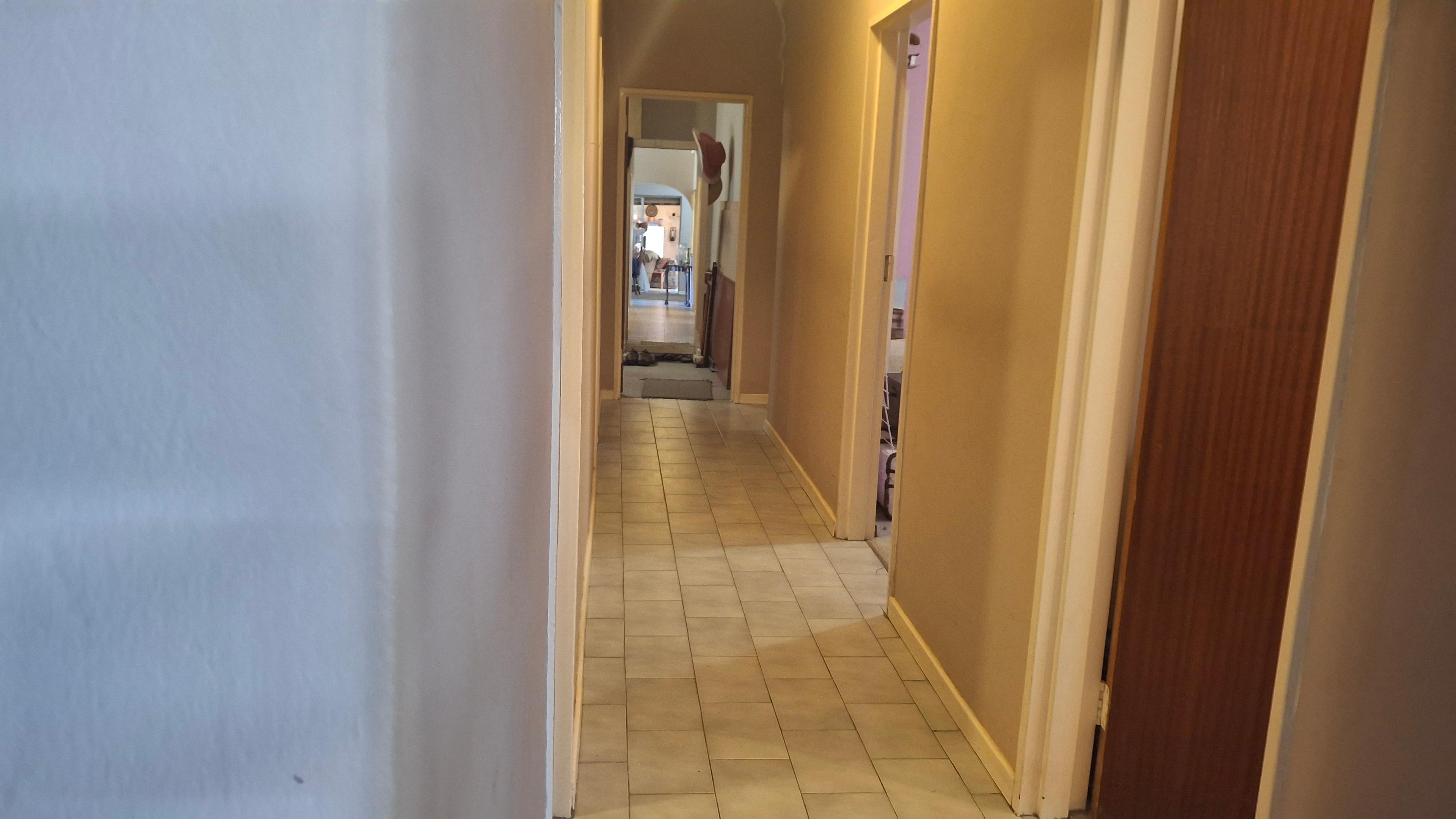 Image 4 of 6