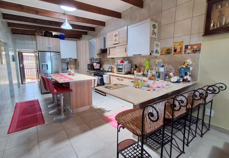 Main property image