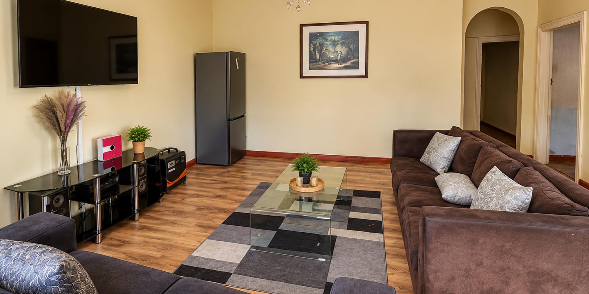 Image 4 of 6