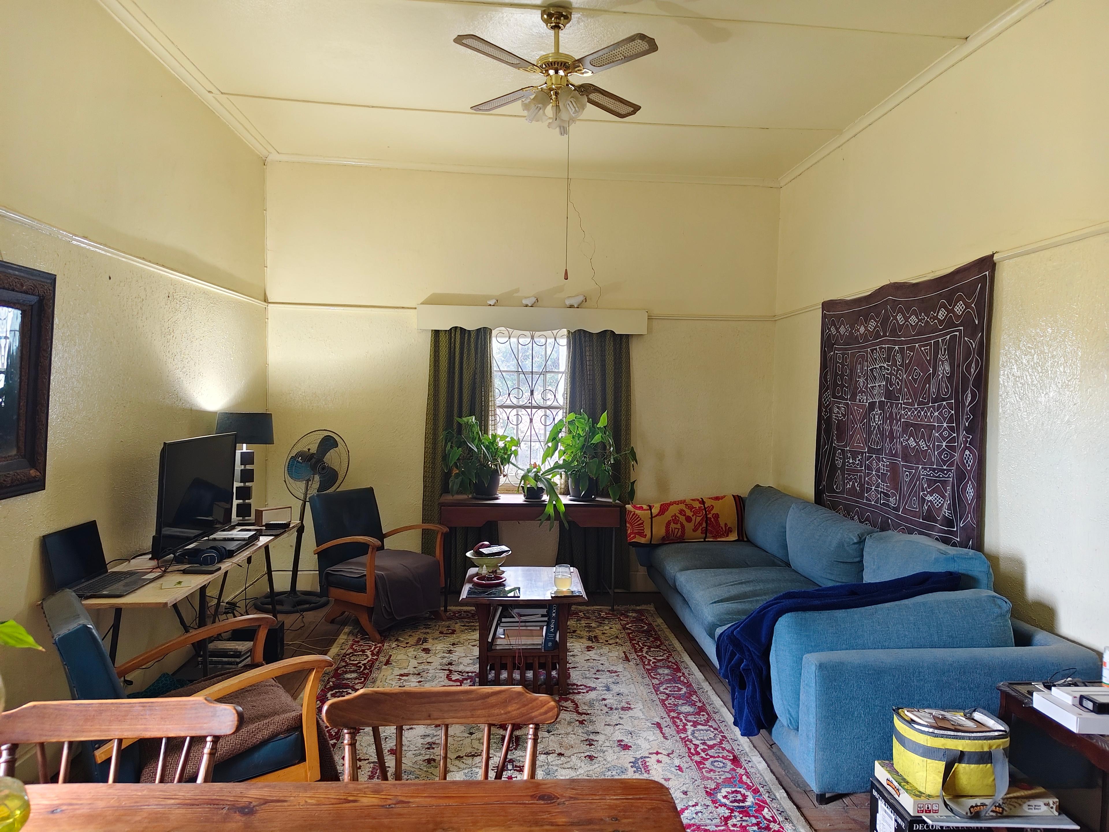Image 4 of 6