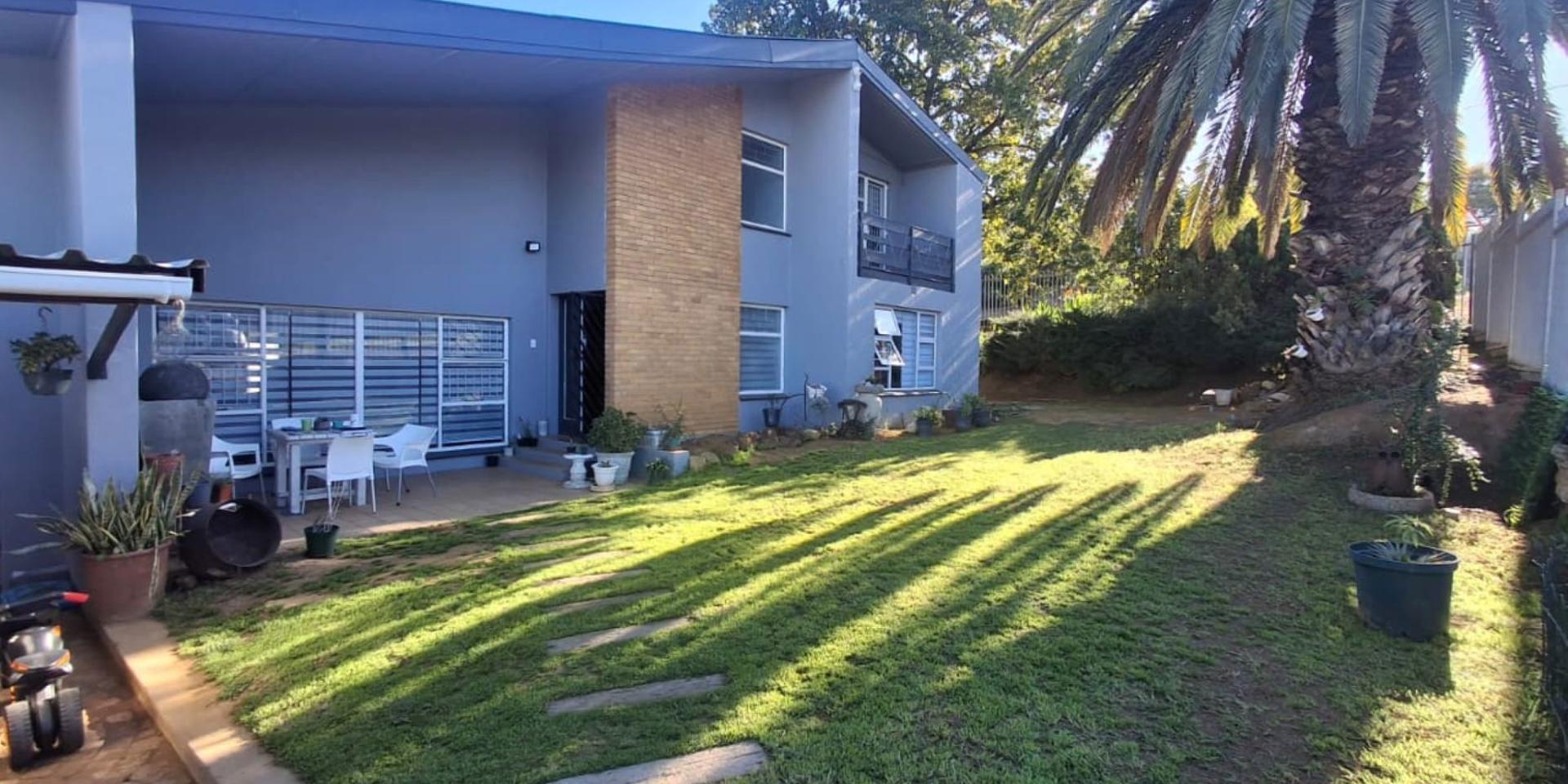 Image 1 of 6