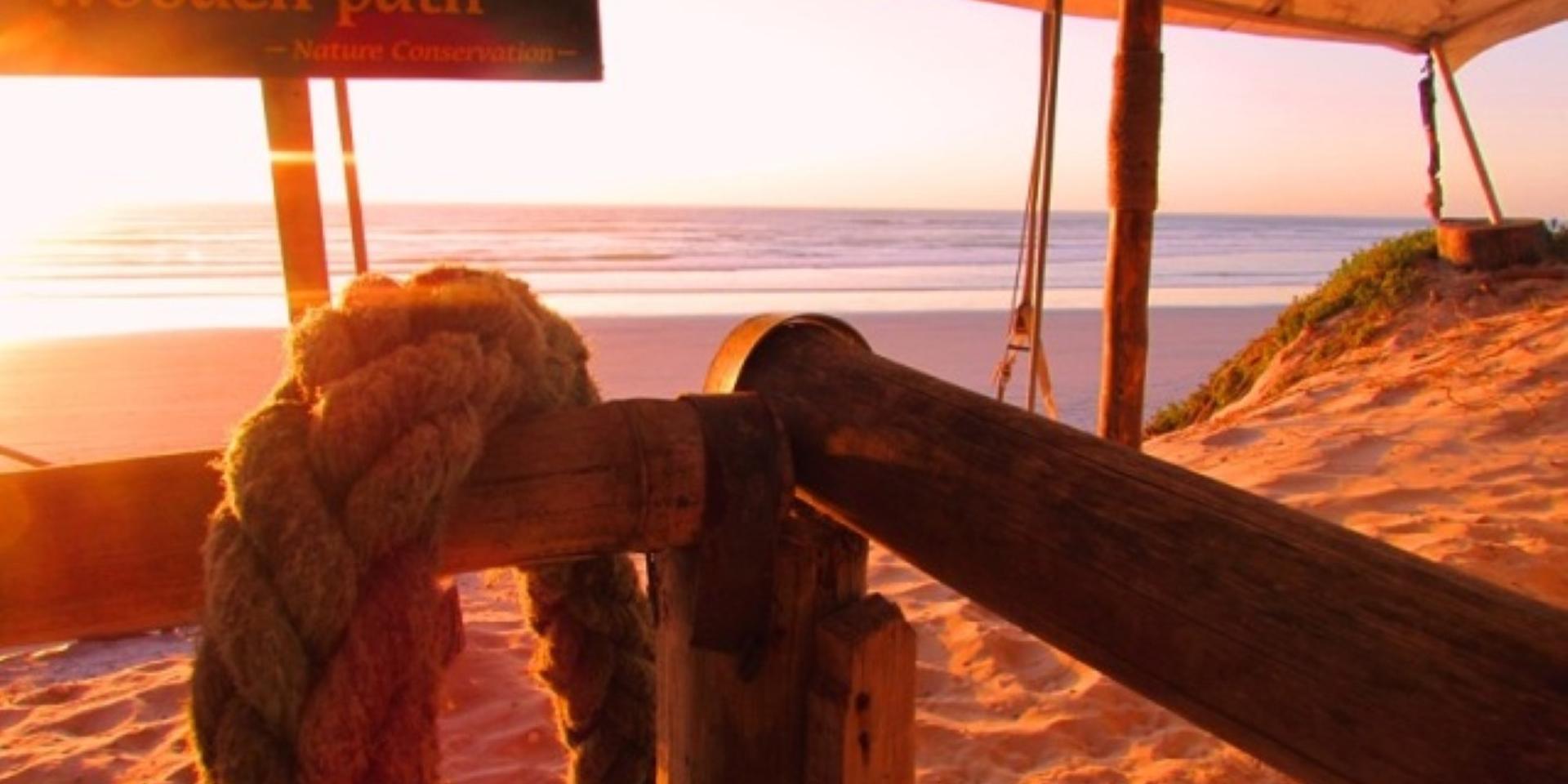 Image 2 of 6
