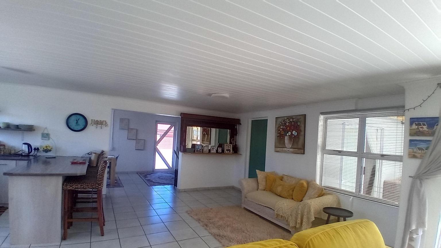 Image 3 of 6