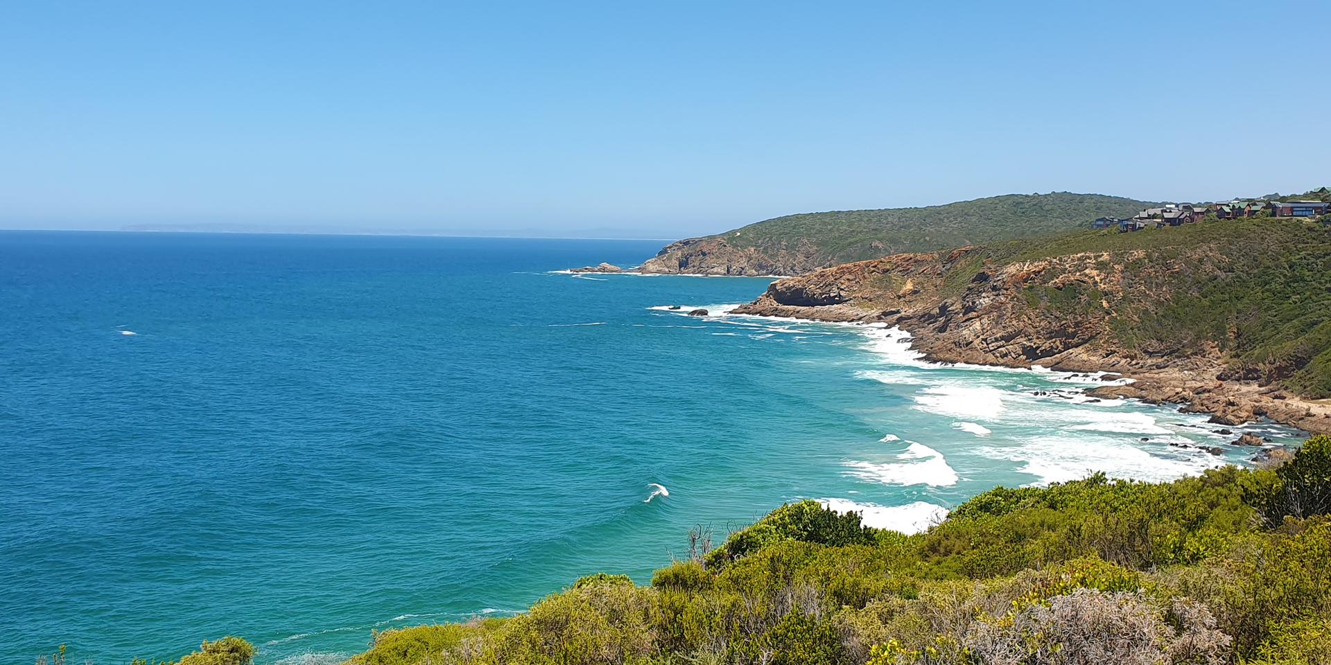 Image 2 of 6