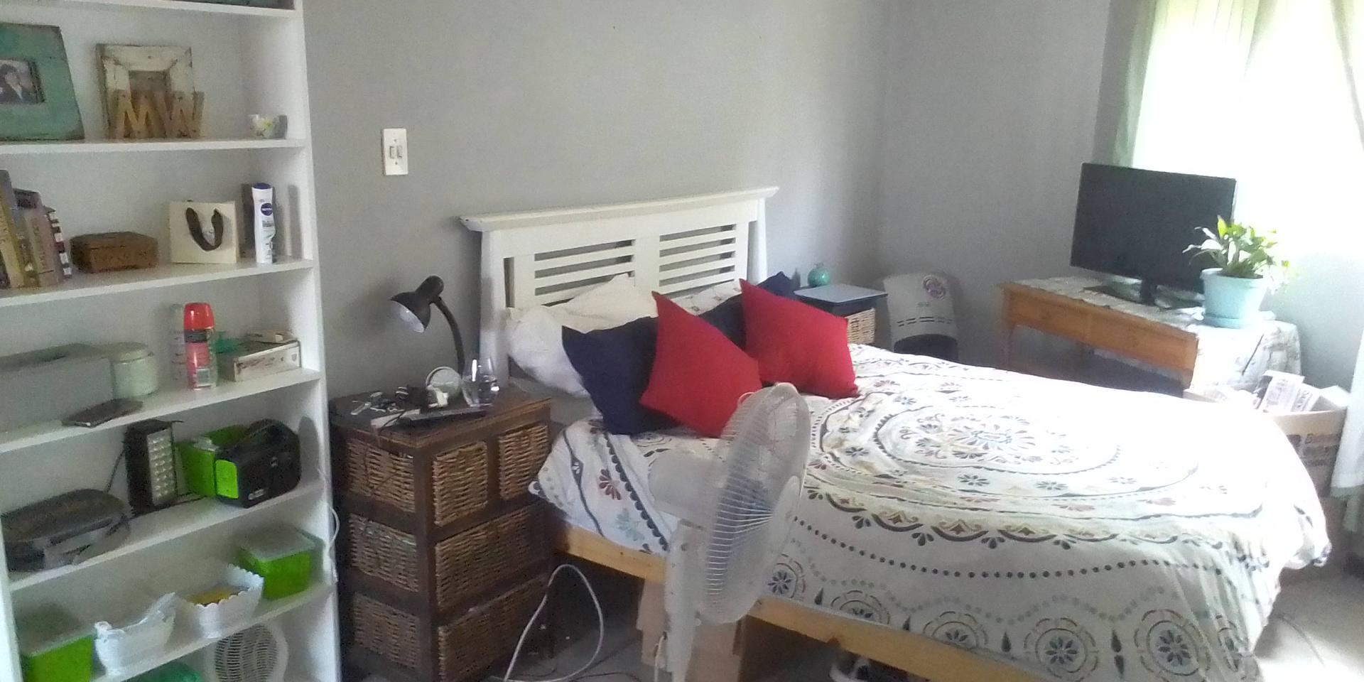Image 5 of 6
