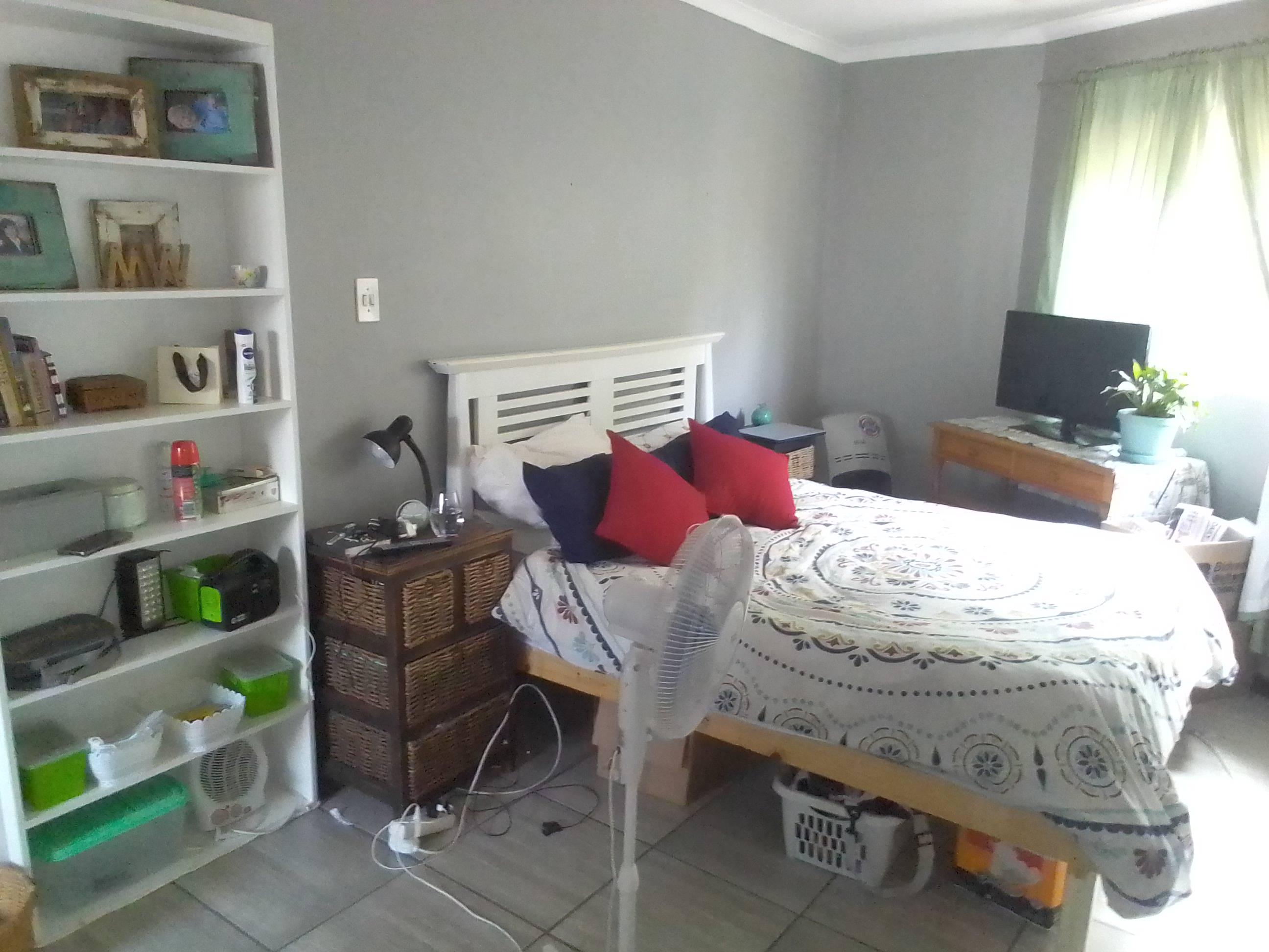 Image 5 of 6