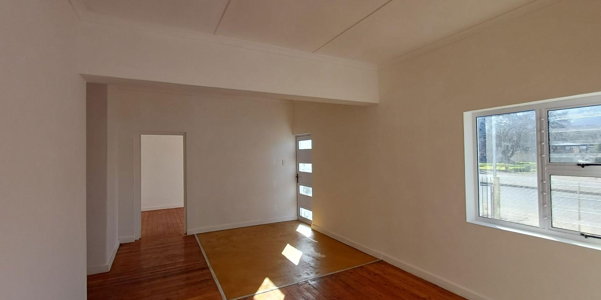 Image 4 of 6