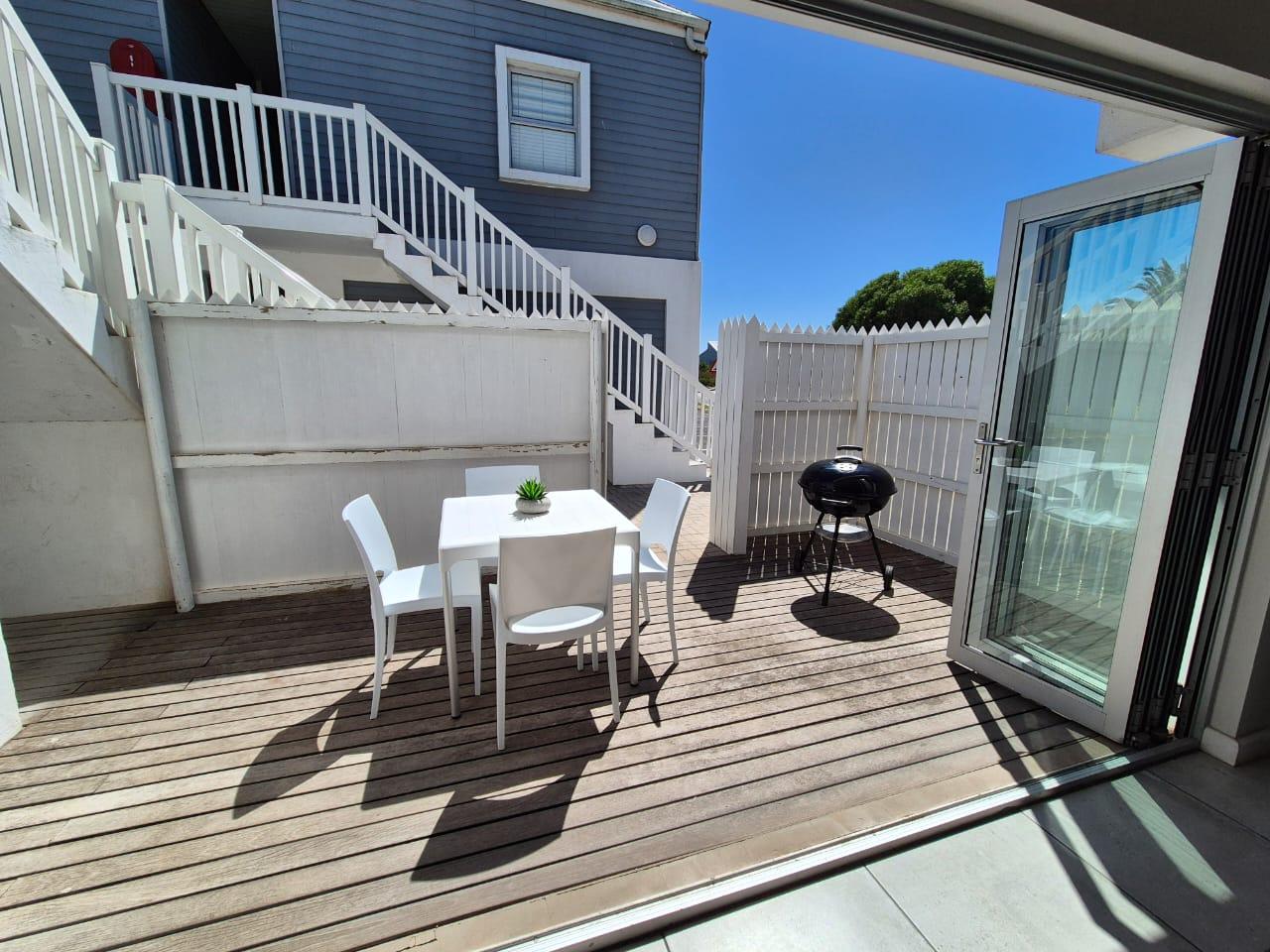 Image 4 of 6