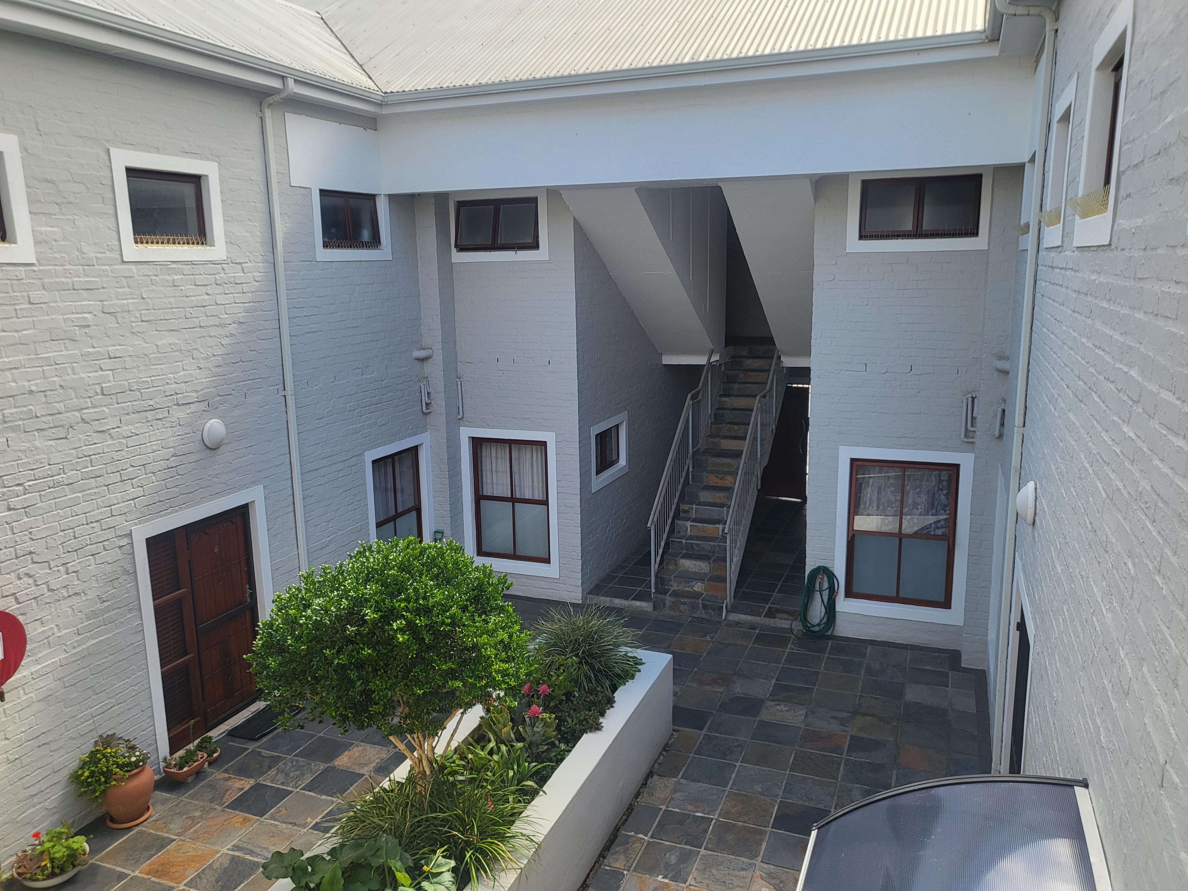 Image 2 of 6