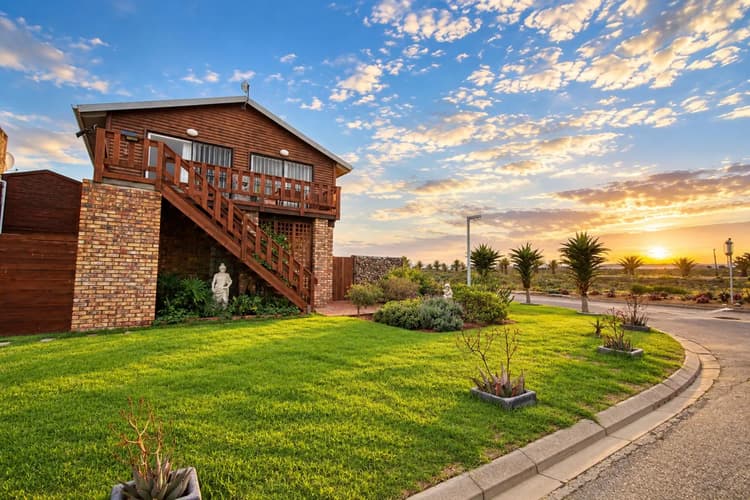 Main property image