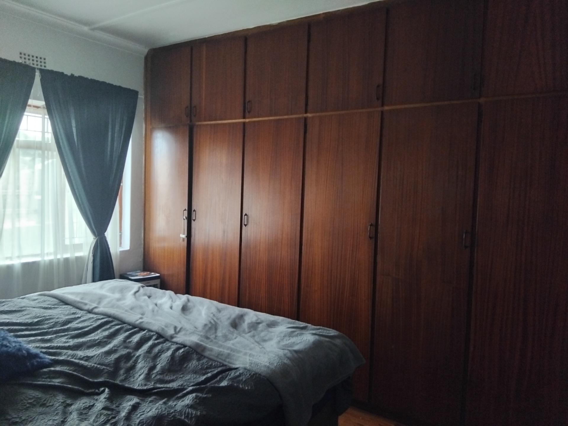 Image 5 of 6