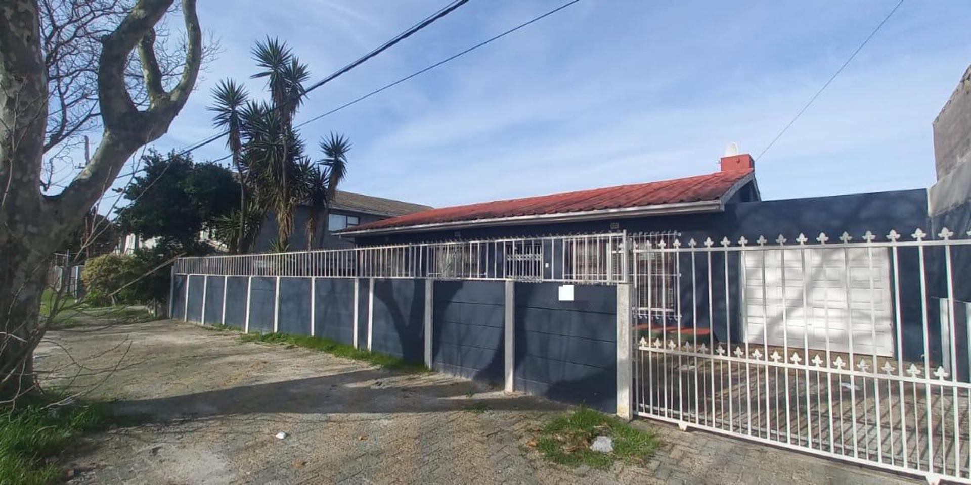 Image 1 of 6
