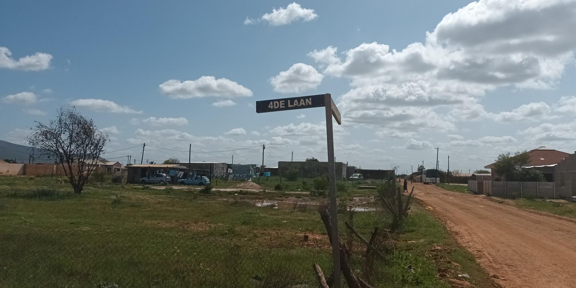 Image 4 of 6