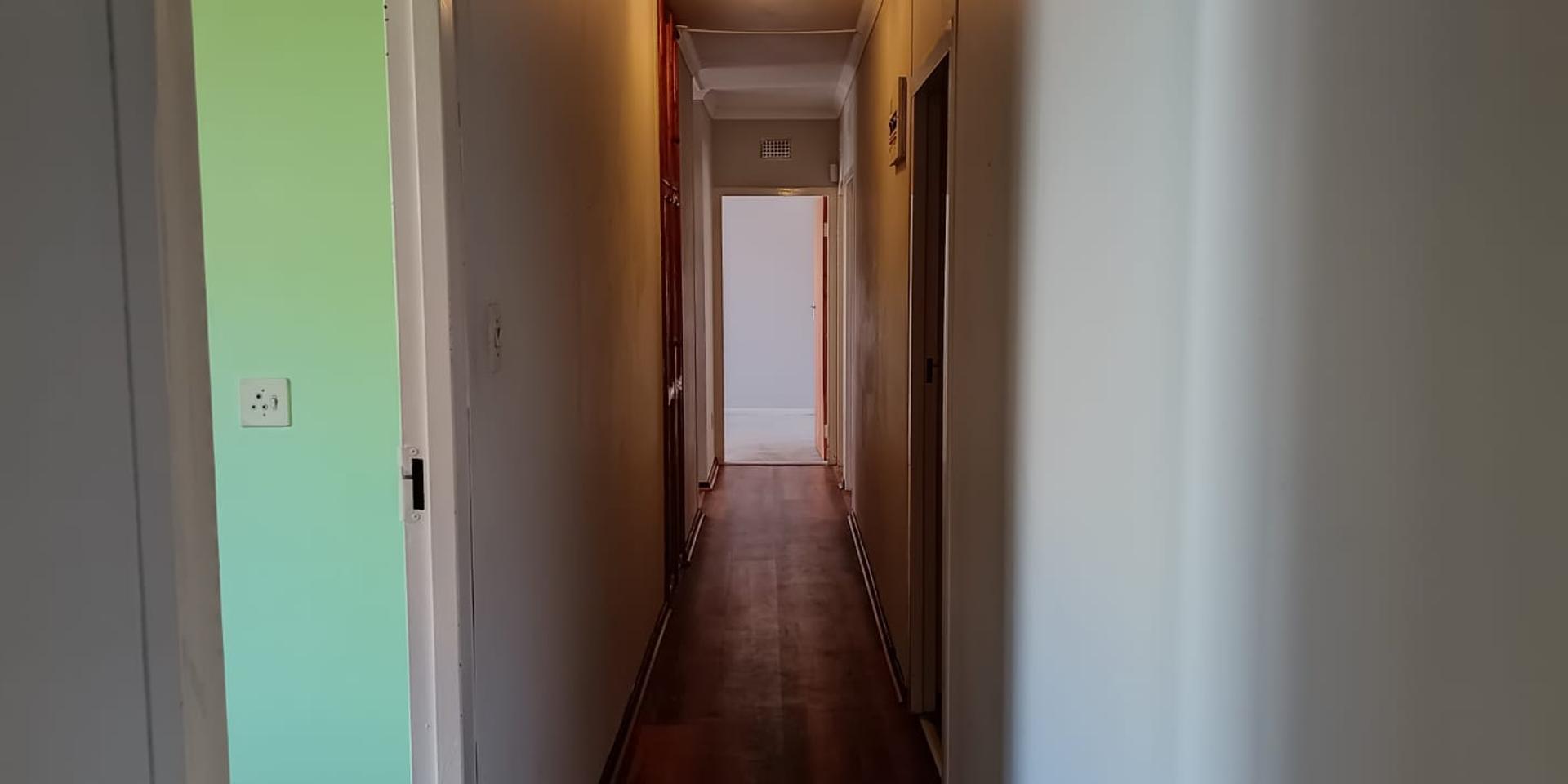 Image 4 of 6