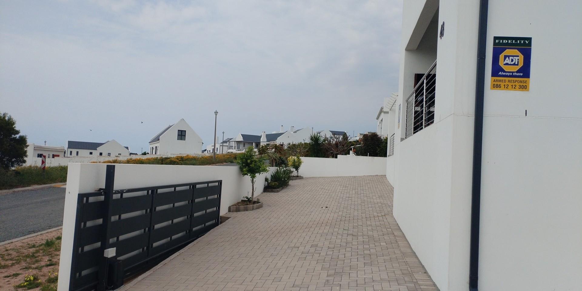 Image 4 of 6