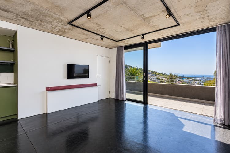 Main property image