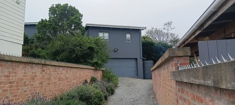 Main property image