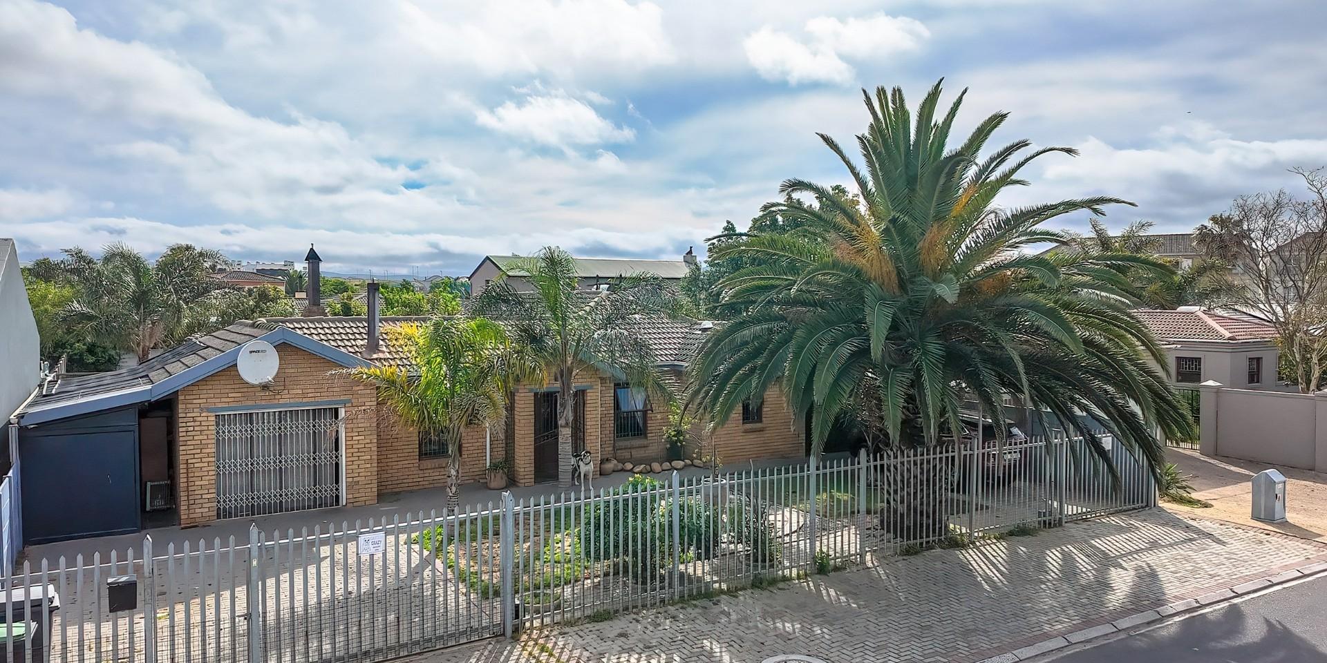 Image 2 of 6