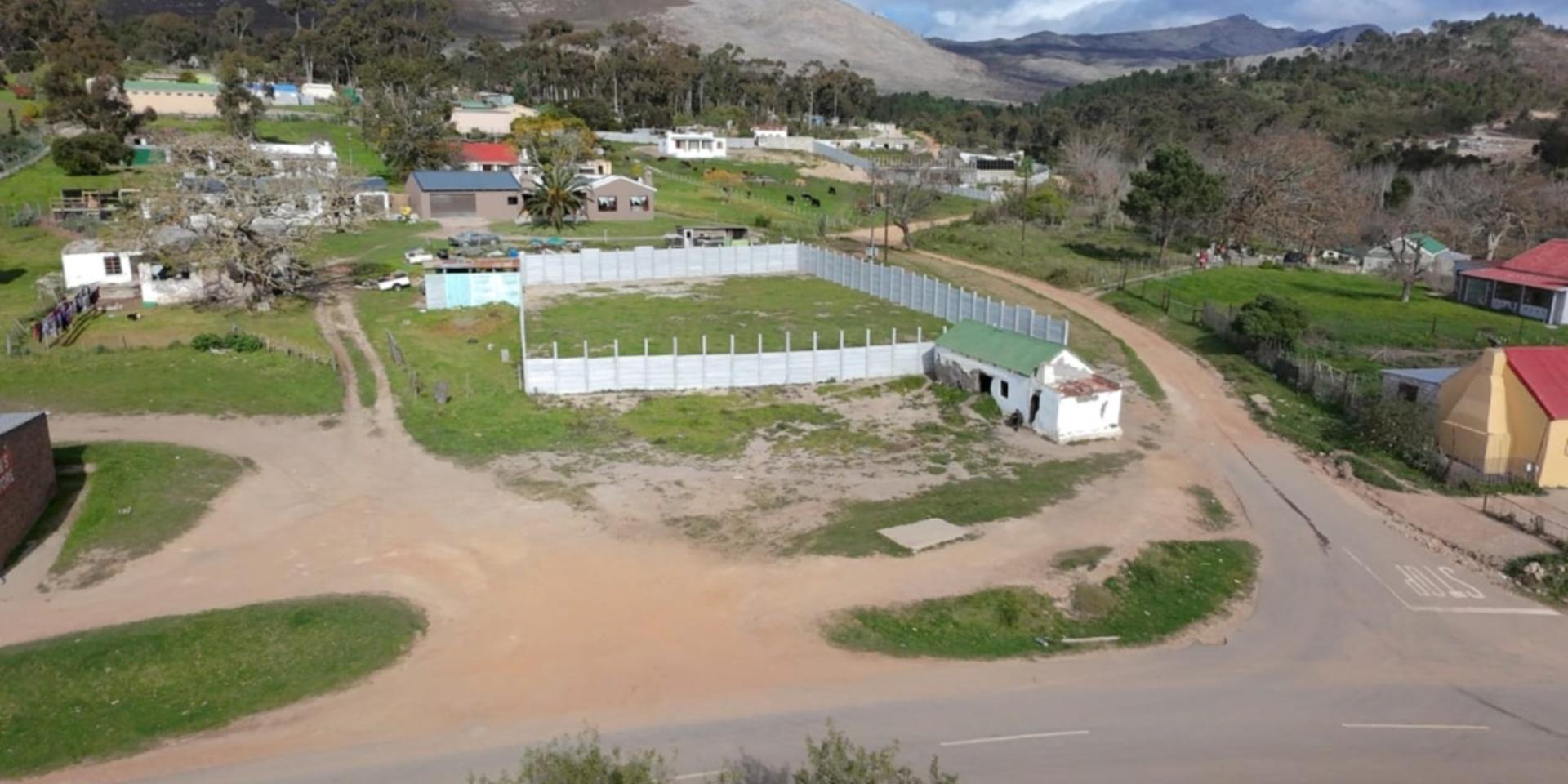 Image 1 of 6