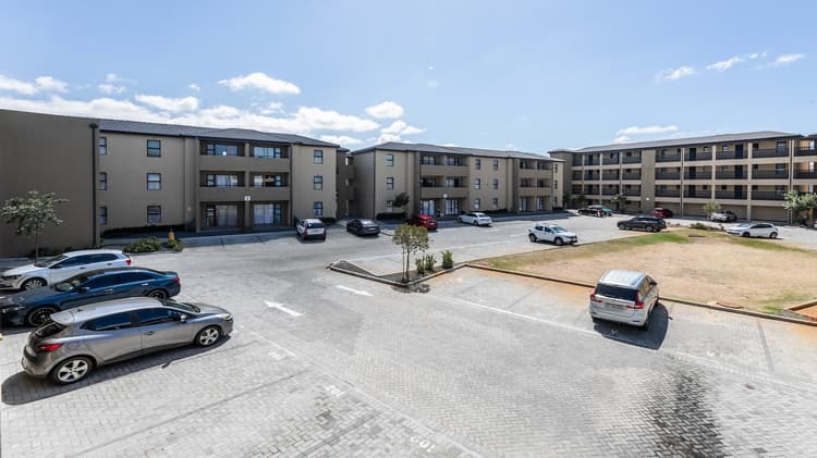 Main property image