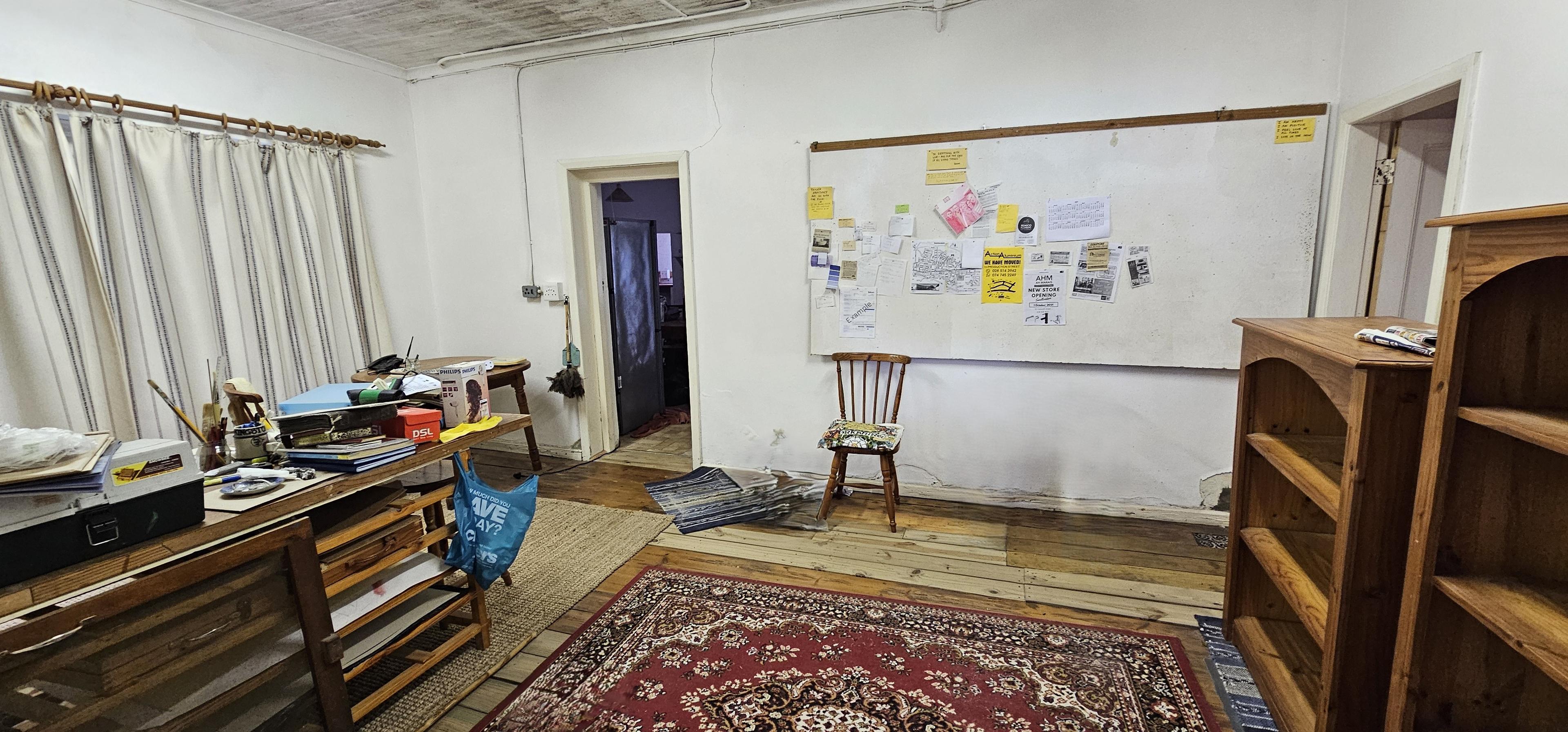 Image 4 of 6