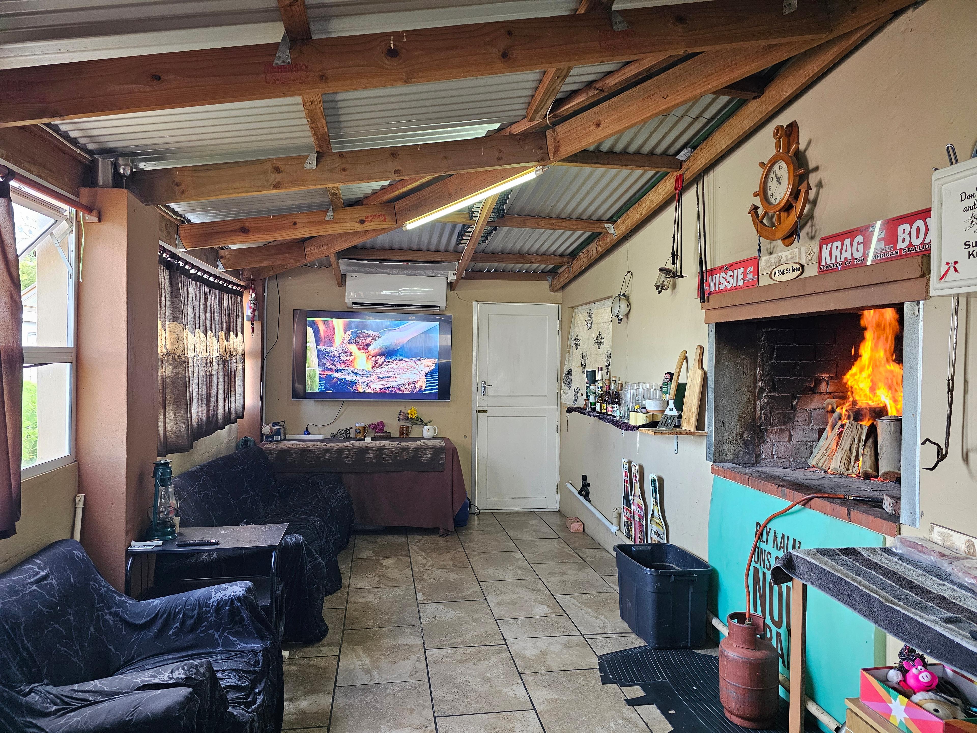 Image 3 of 6